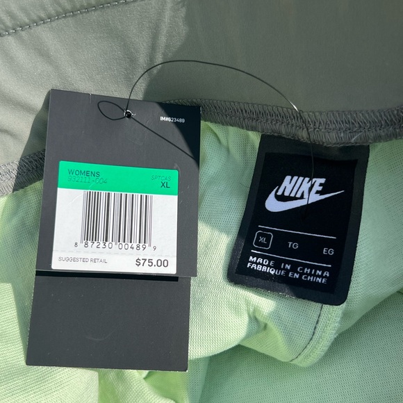 Nike Tech Pack Shorts - NWT - Picture 12 of 14